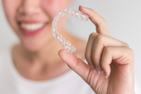 The Pros And Cons Of Clear Aligners